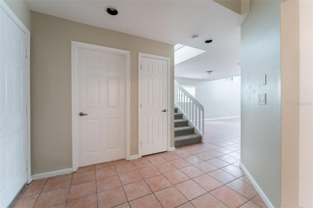 Active With Contract: $544,900 (3 beds, 2 baths, 2286 Square Feet)