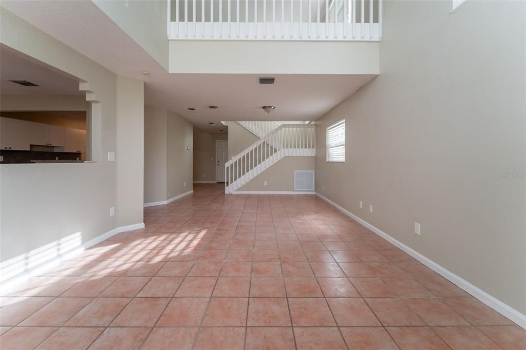 Active With Contract: $544,900 (3 beds, 2 baths, 2286 Square Feet)