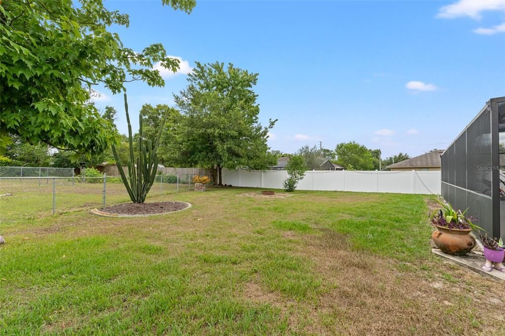 Activo con contrato: $379,500 (4 camas, 3 baños, 2317 Pies cuadrados)