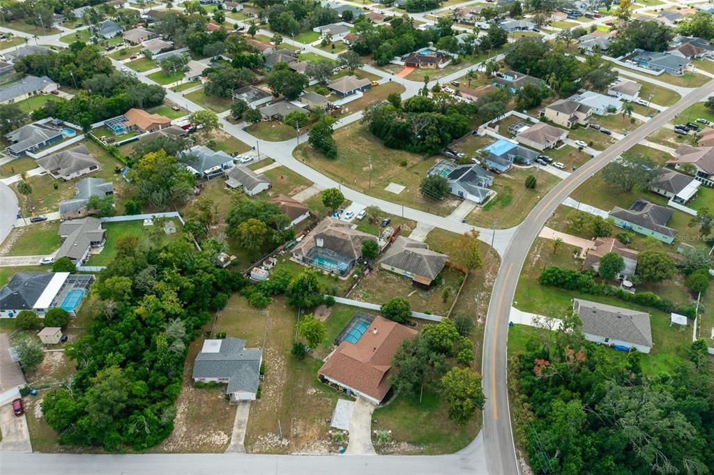 Activo con contrato: $379,500 (4 camas, 3 baños, 2317 Pies cuadrados)