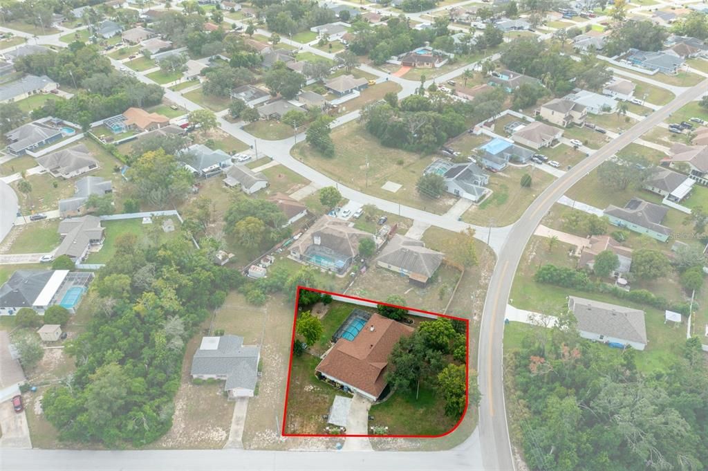 Activo con contrato: $379,500 (4 camas, 3 baños, 2317 Pies cuadrados)