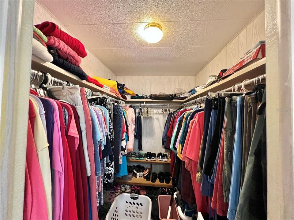 For Sale: $135,000 (2 beds, 2 baths, 1434 Square Feet)