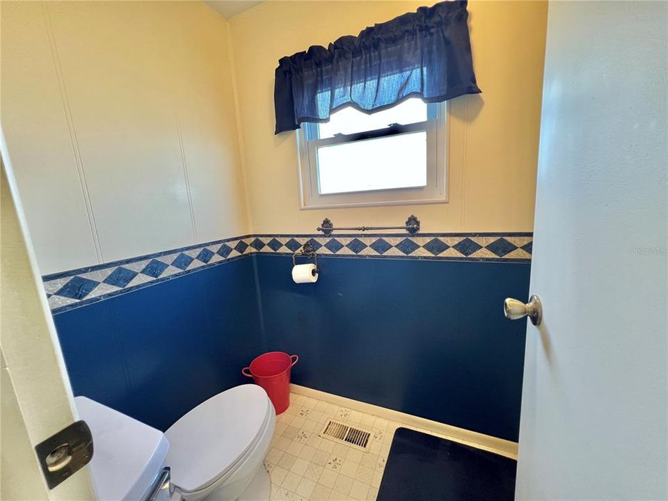 For Sale: $135,000 (2 beds, 2 baths, 1434 Square Feet)