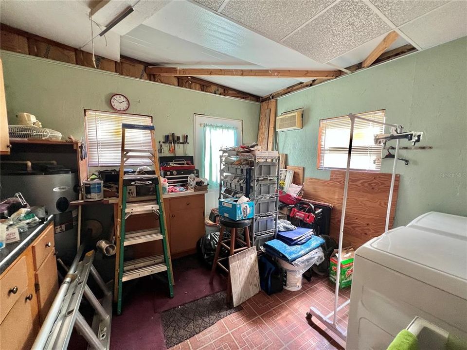 For Sale: $135,000 (2 beds, 2 baths, 1434 Square Feet)