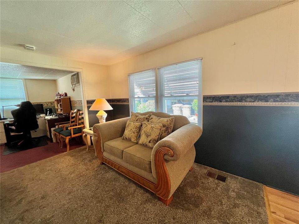 For Sale: $135,000 (2 beds, 2 baths, 1434 Square Feet)