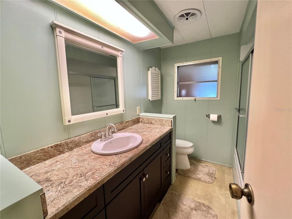 For Sale: $135,000 (2 beds, 2 baths, 1434 Square Feet)