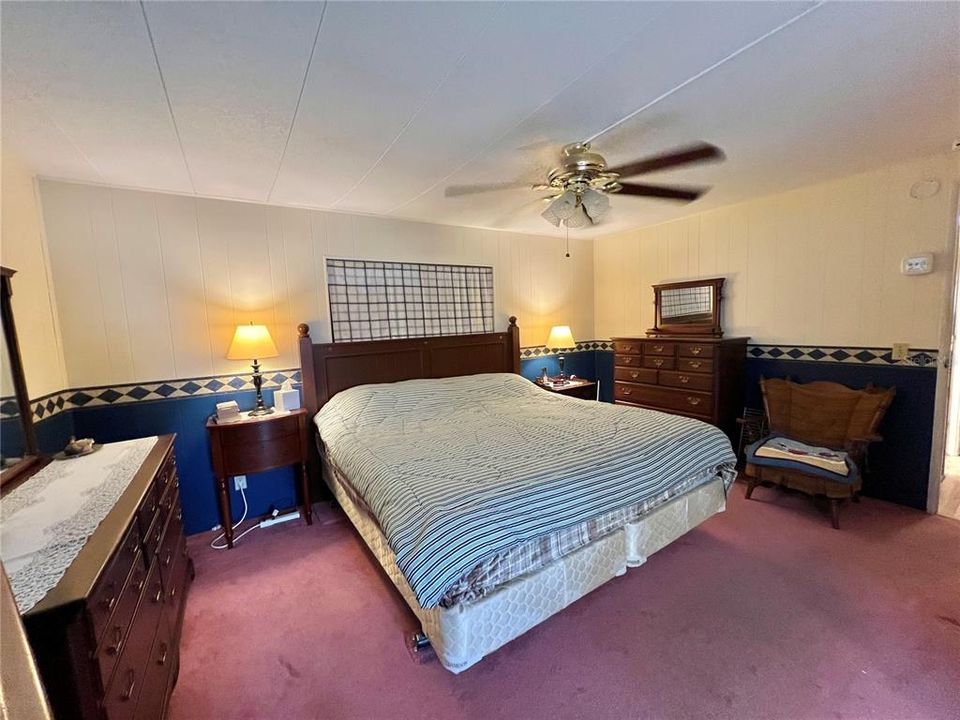 For Sale: $135,000 (2 beds, 2 baths, 1434 Square Feet)