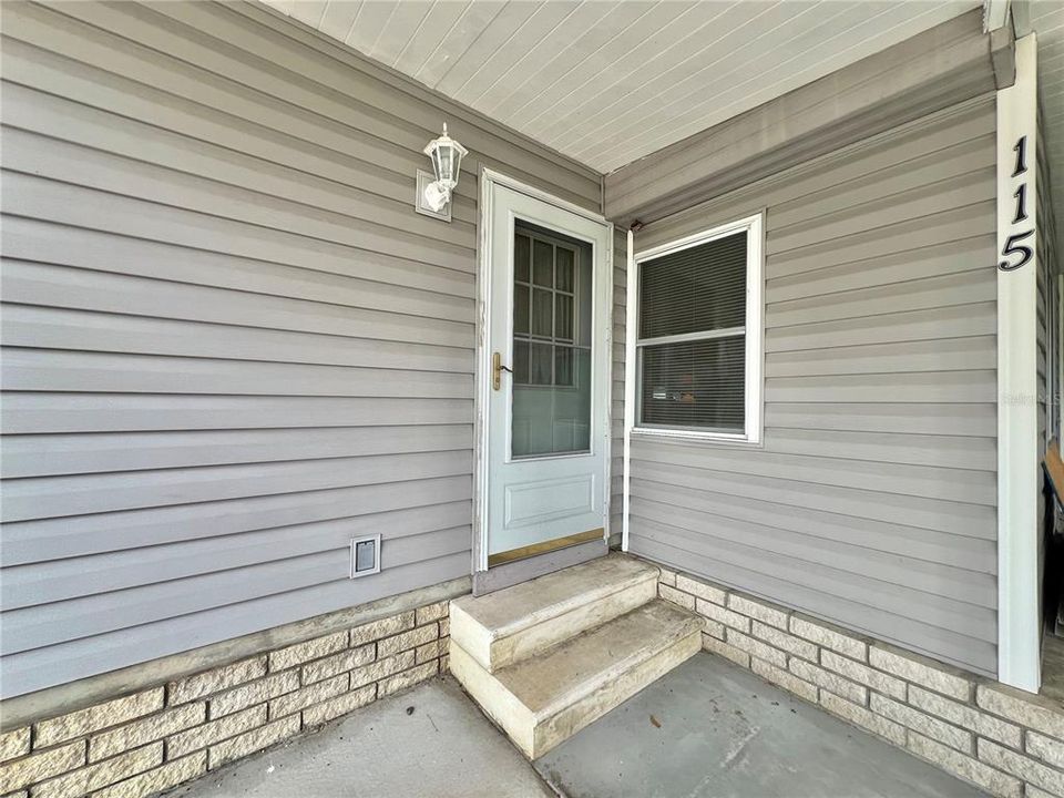 For Sale: $135,000 (2 beds, 2 baths, 1434 Square Feet)