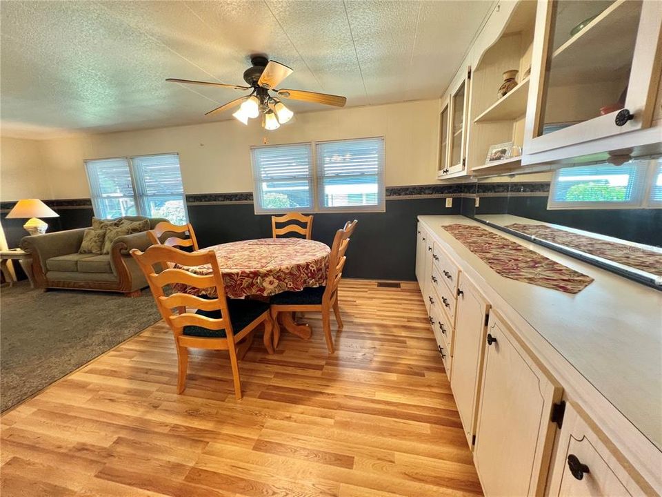 For Sale: $135,000 (2 beds, 2 baths, 1434 Square Feet)