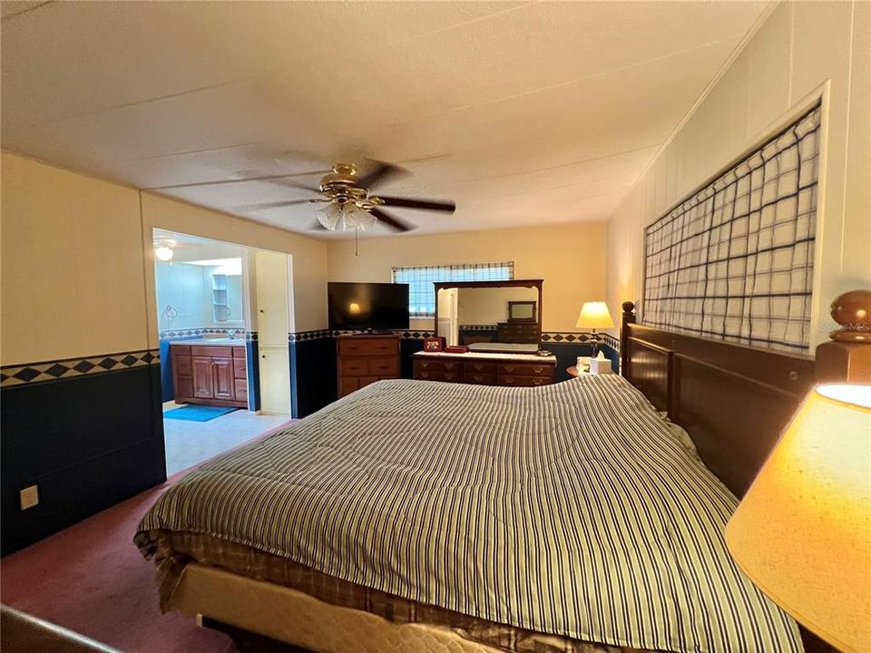 For Sale: $135,000 (2 beds, 2 baths, 1434 Square Feet)