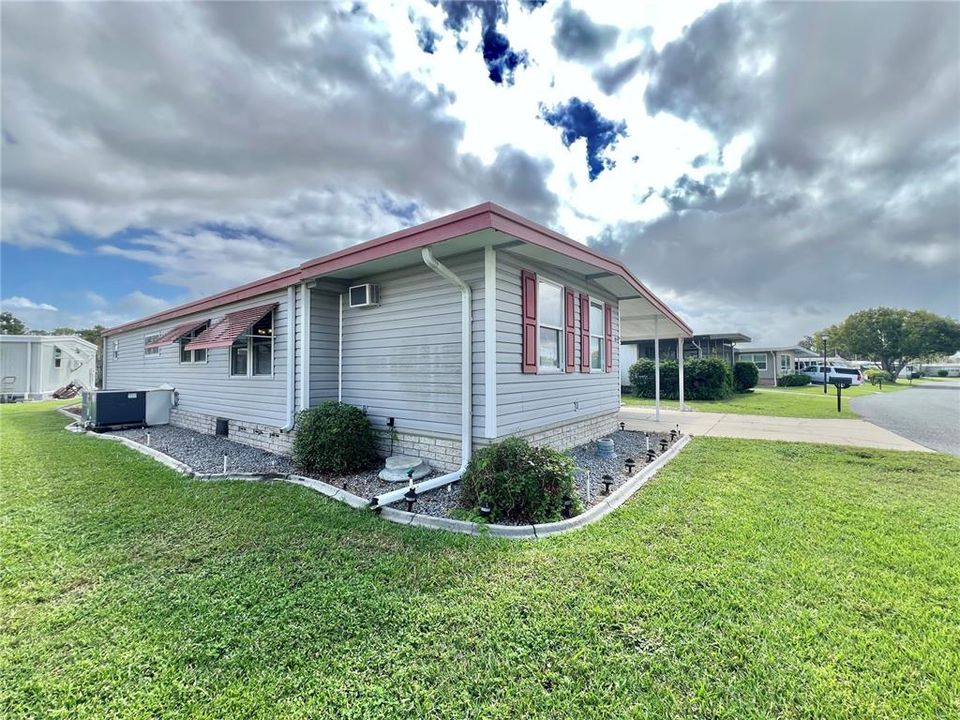 For Sale: $135,000 (2 beds, 2 baths, 1434 Square Feet)