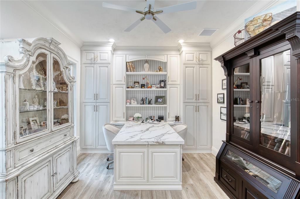 En Venta: $1,995,000 (3 camas, 2 baños, 3310 Pies cuadrados)