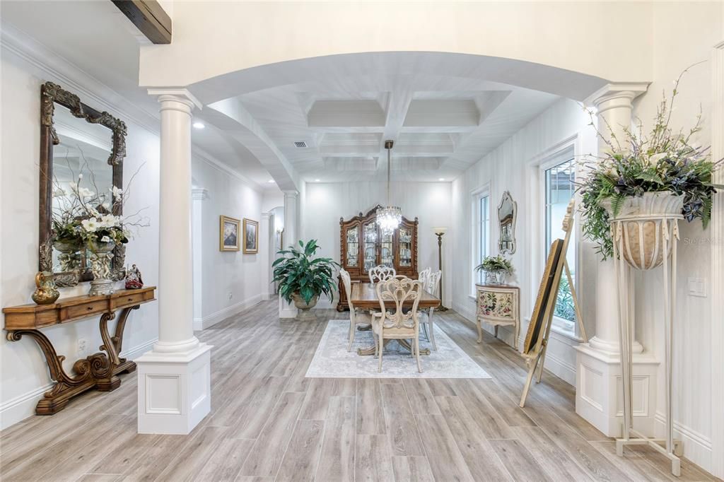 En Venta: $1,995,000 (3 camas, 2 baños, 3310 Pies cuadrados)