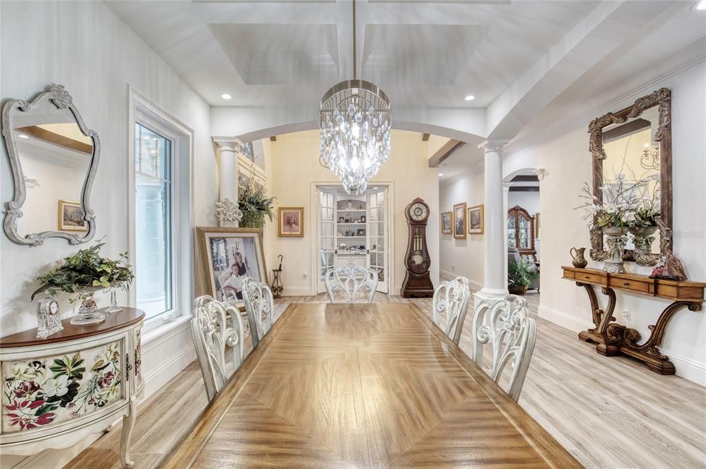 En Venta: $1,995,000 (3 camas, 2 baños, 3310 Pies cuadrados)