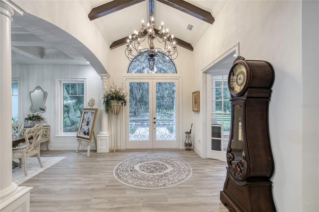 En Venta: $1,995,000 (3 camas, 2 baños, 3310 Pies cuadrados)