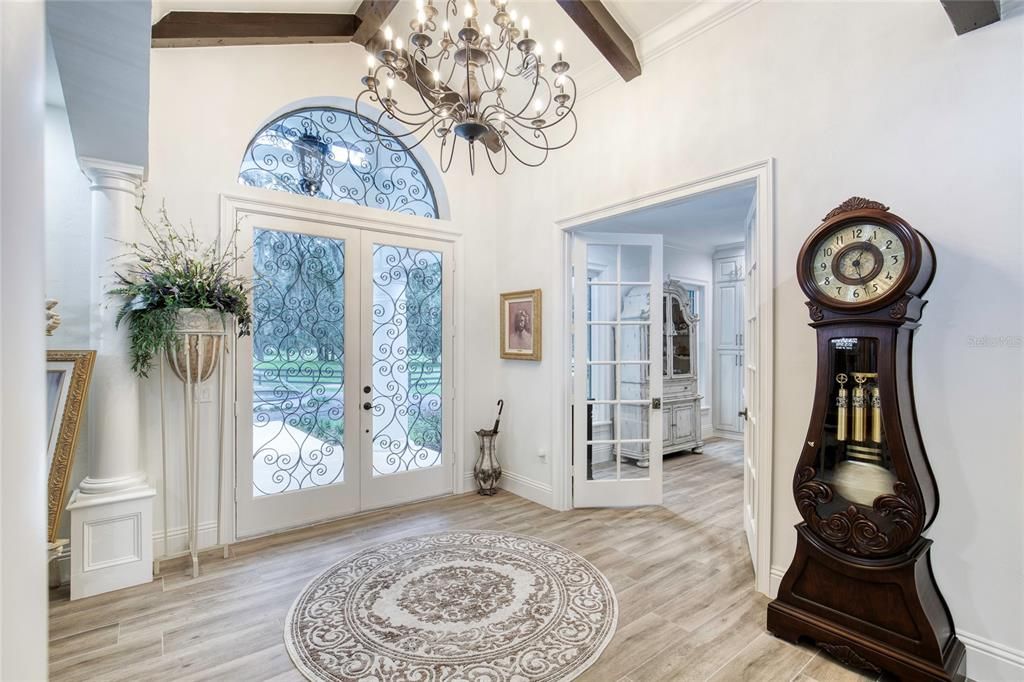 En Venta: $1,995,000 (3 camas, 2 baños, 3310 Pies cuadrados)