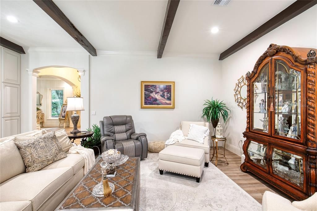 En Venta: $1,995,000 (3 camas, 2 baños, 3310 Pies cuadrados)