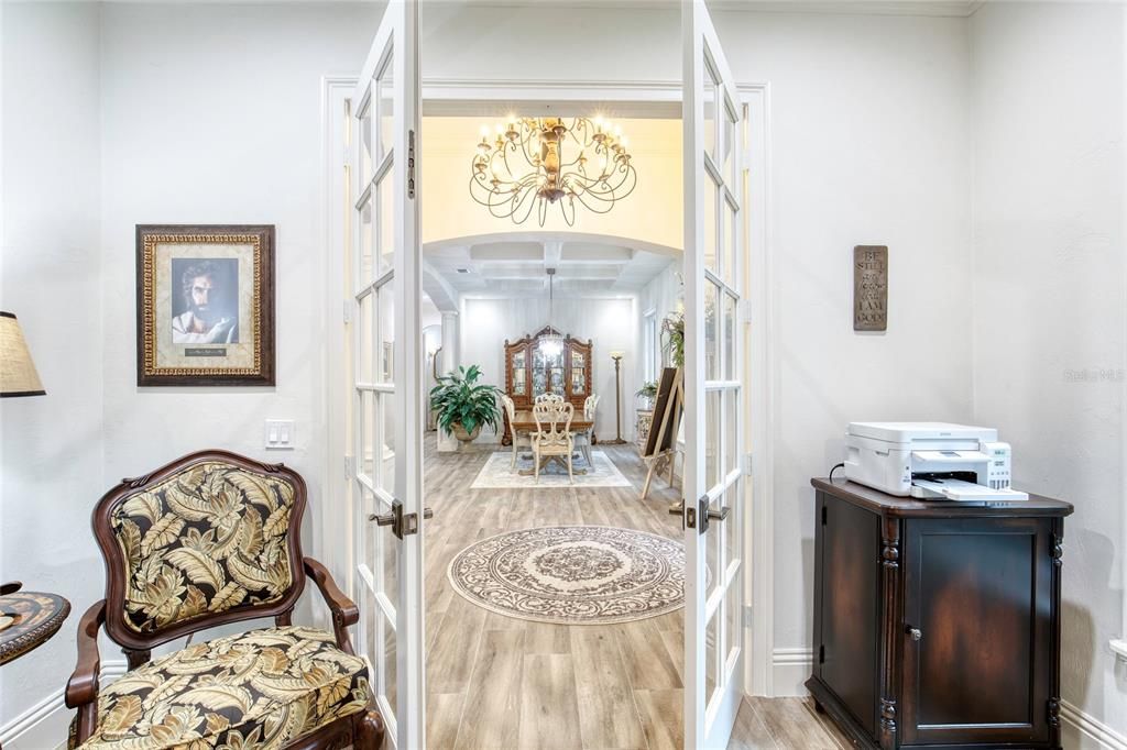 En Venta: $1,995,000 (3 camas, 2 baños, 3310 Pies cuadrados)