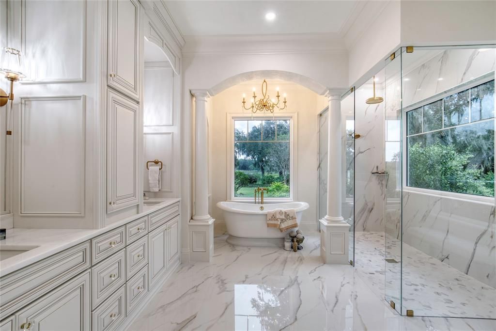 En Venta: $1,995,000 (3 camas, 2 baños, 3310 Pies cuadrados)