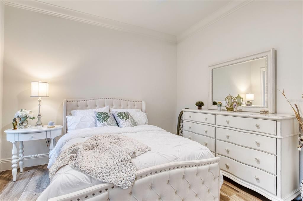 En Venta: $1,995,000 (3 camas, 2 baños, 3310 Pies cuadrados)