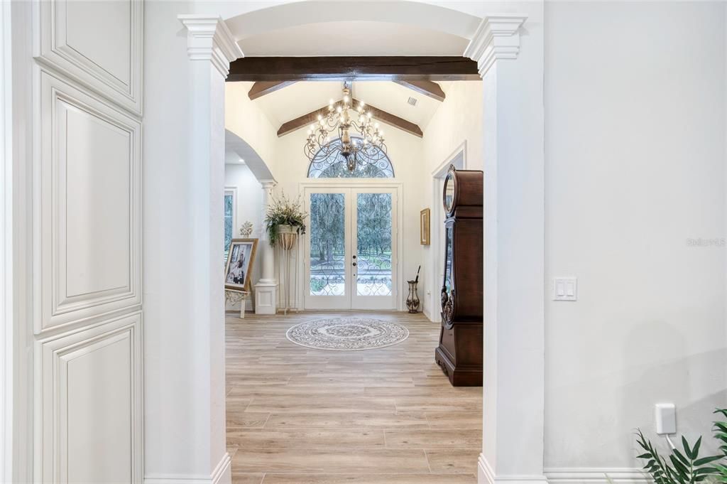 En Venta: $1,995,000 (3 camas, 2 baños, 3310 Pies cuadrados)