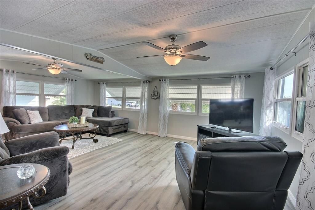 En Venta: $125,000 (2 camas, 1 baños, 924 Pies cuadrados)