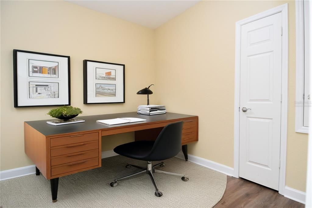 Activo con contrato: $294,000 (3 camas, 2 baños, 1438 Pies cuadrados)