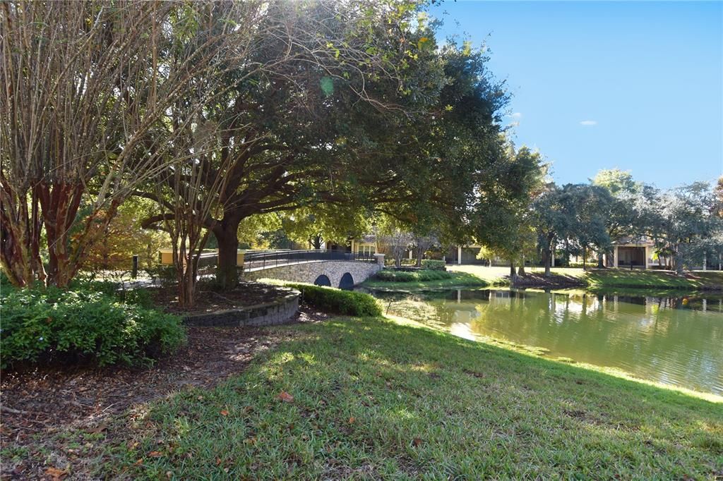 Activo con contrato: $294,000 (3 camas, 2 baños, 1438 Pies cuadrados)