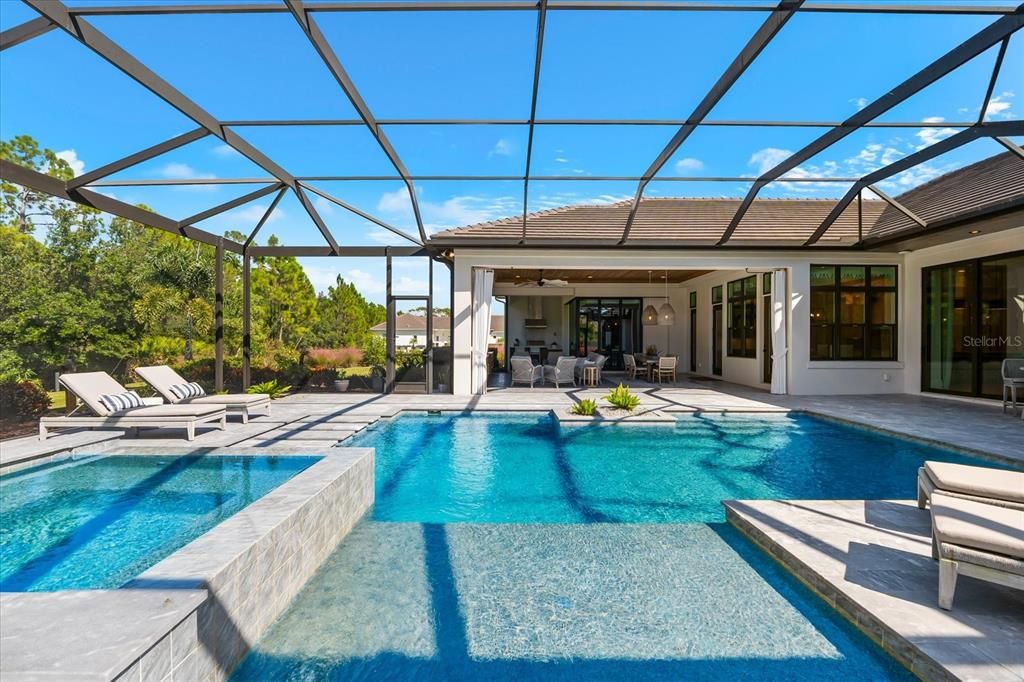 合同活跃: $4,500,000 (4 贝兹, 4 浴室, 4007 平方英尺)