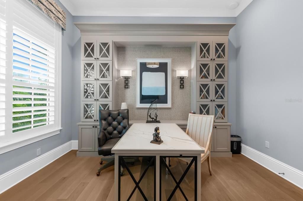 合同活跃: $4,500,000 (4 贝兹, 4 浴室, 4007 平方英尺)