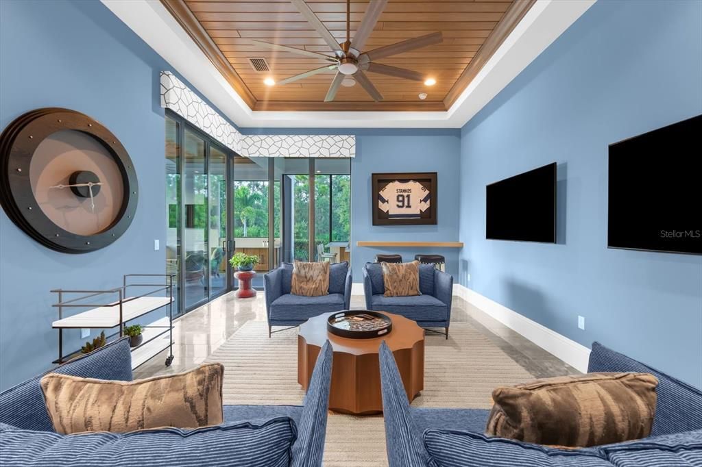 合同活跃: $4,500,000 (4 贝兹, 4 浴室, 4007 平方英尺)