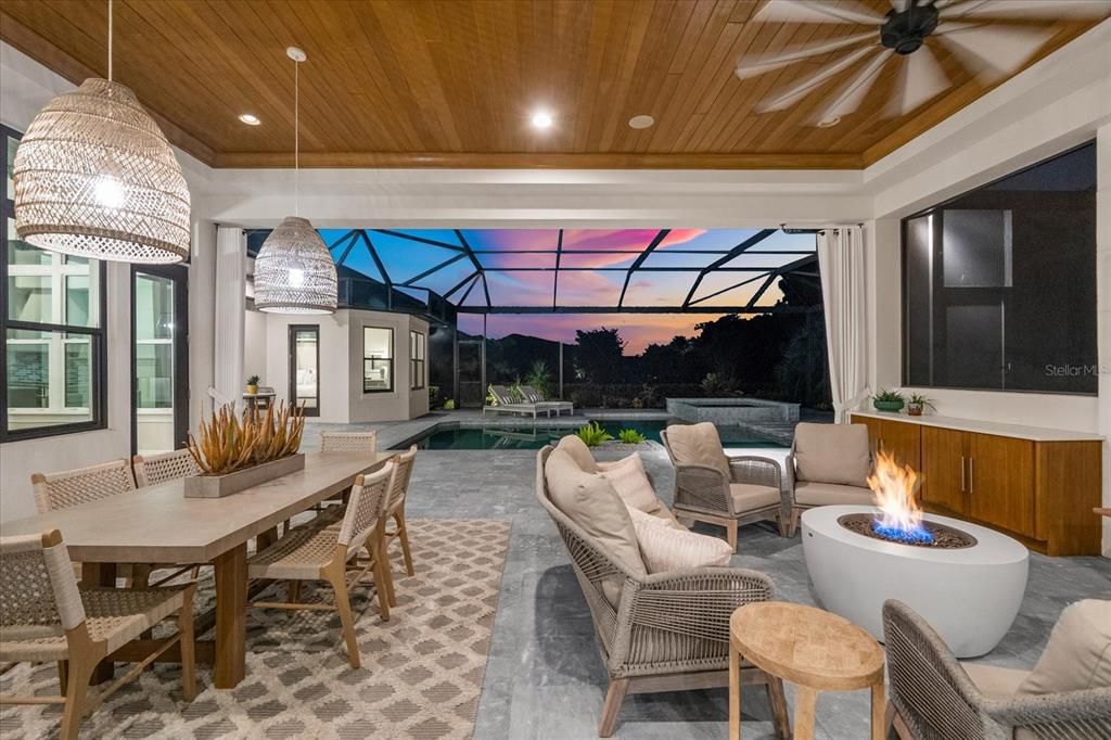 合同活跃: $4,500,000 (4 贝兹, 4 浴室, 4007 平方英尺)