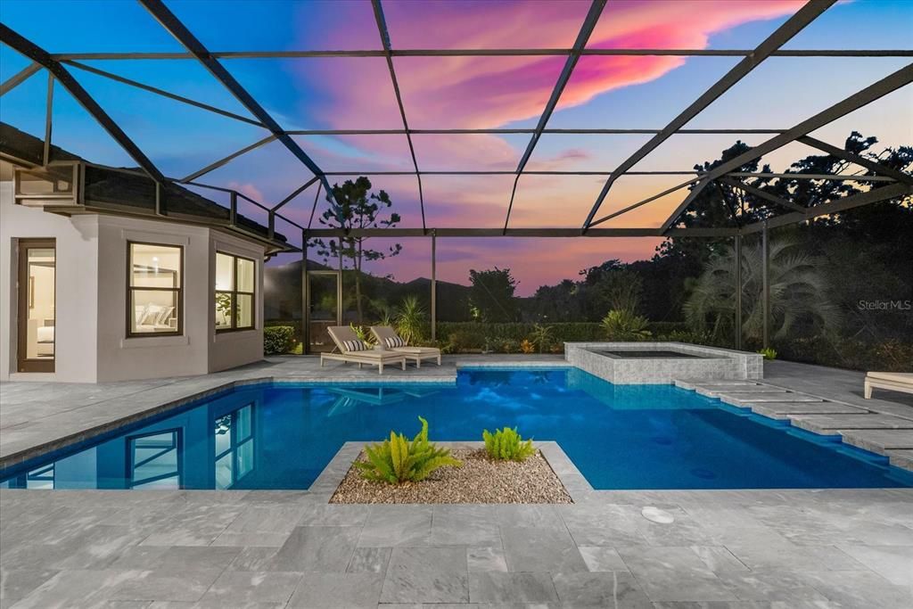 合同活跃: $4,500,000 (4 贝兹, 4 浴室, 4007 平方英尺)