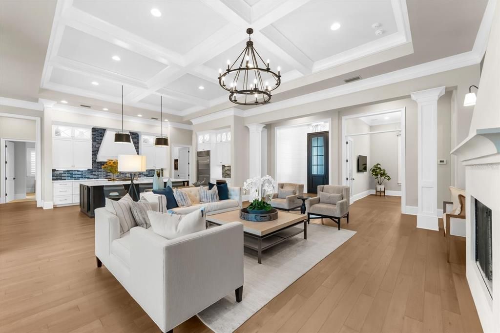 合同活跃: $4,500,000 (4 贝兹, 4 浴室, 4007 平方英尺)