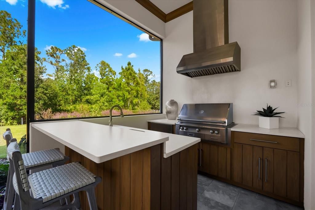 合同活跃: $4,500,000 (4 贝兹, 4 浴室, 4007 平方英尺)