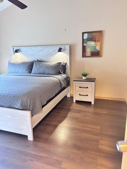 合同活跃: $235,000 (3 贝兹, 2 浴室, 1220 平方英尺)