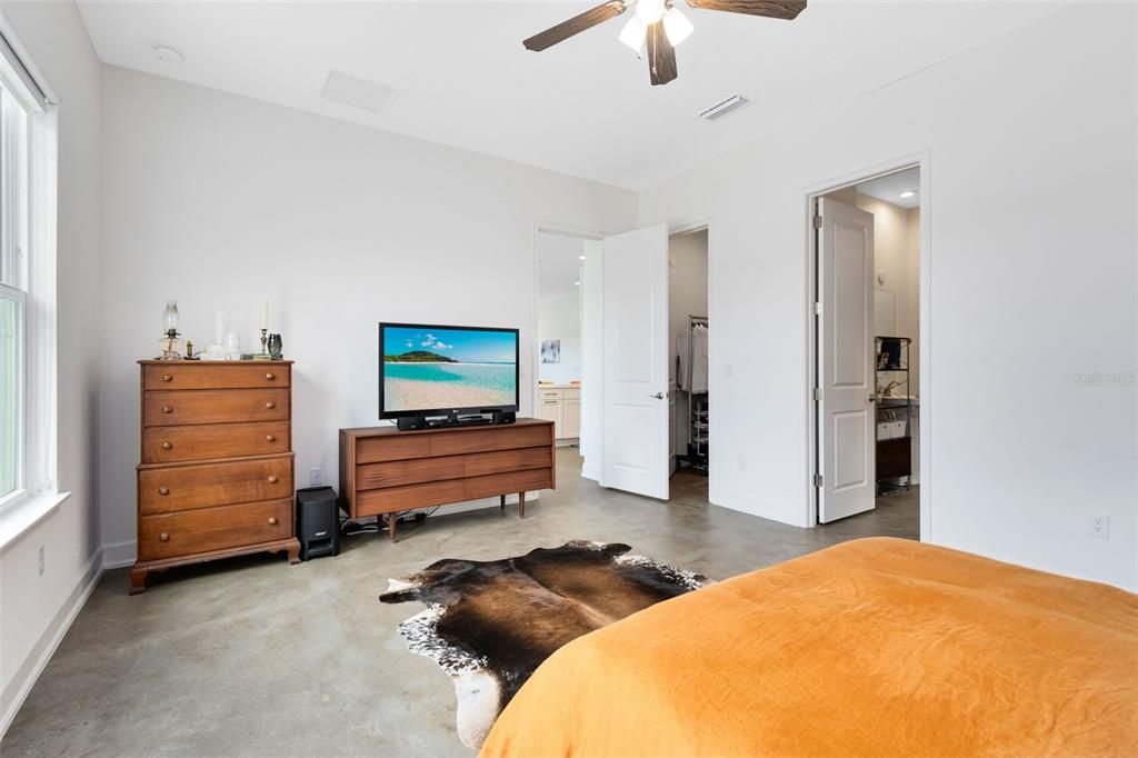 待售: $749,900 (4 贝兹, 3 浴室, 2308 平方英尺)