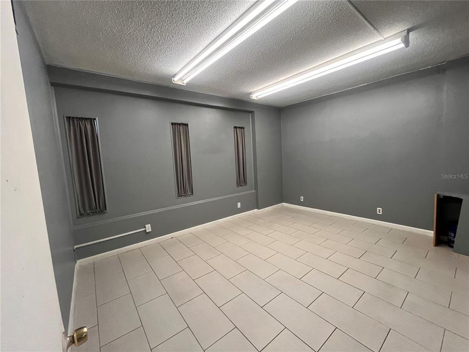 На продажу: $47,060 (0 спален, 0 ванн, 4100 Квадратных фут)