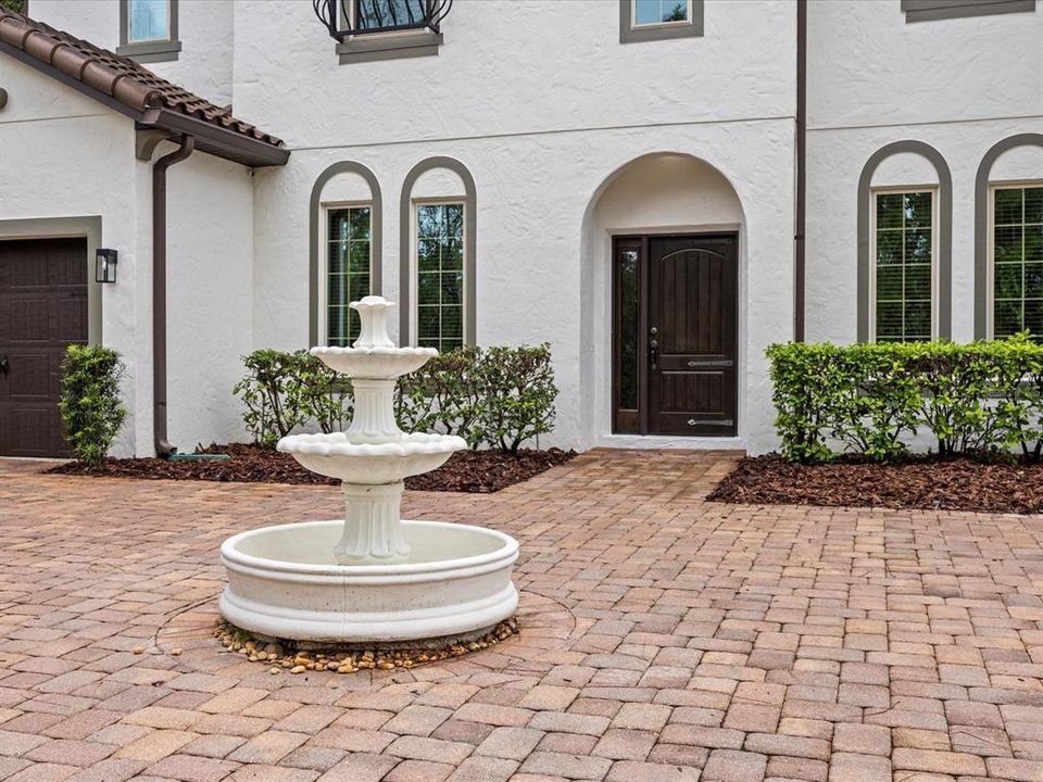 Activo con contrato: $1,124,000 (7 camas, 5 baños, 5131 Pies cuadrados)