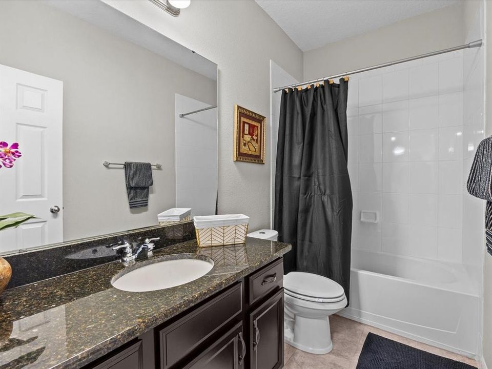 Activo con contrato: $1,124,000 (7 camas, 5 baños, 5131 Pies cuadrados)