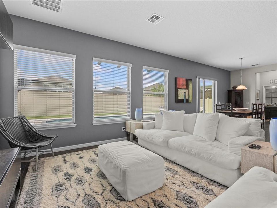 Activo con contrato: $1,124,000 (7 camas, 5 baños, 5131 Pies cuadrados)