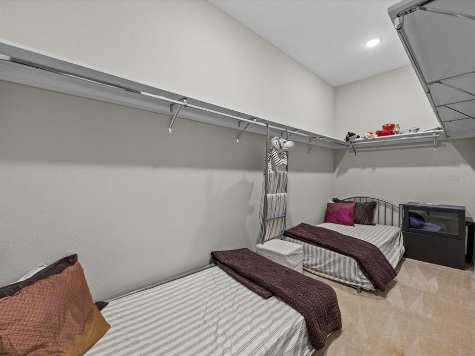 Activo con contrato: $1,124,000 (7 camas, 5 baños, 5131 Pies cuadrados)