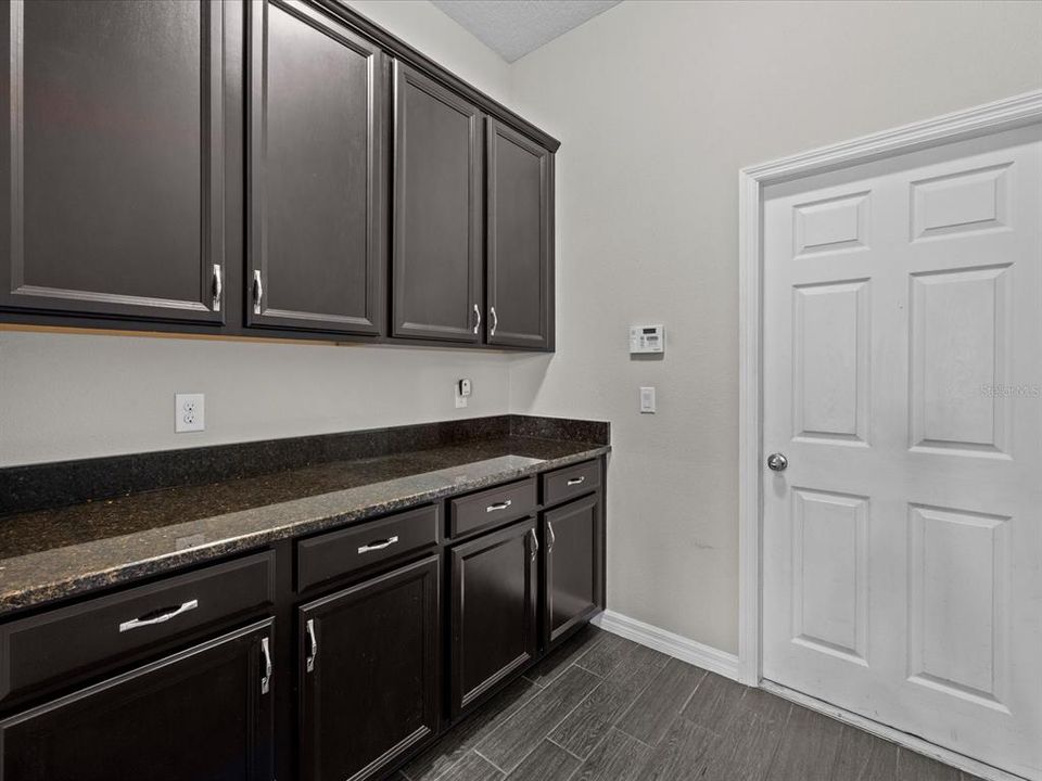 Activo con contrato: $1,124,000 (7 camas, 5 baños, 5131 Pies cuadrados)