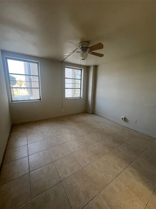 For Rent: $1,900 (2 beds, 2 baths, 1050 Square Feet)