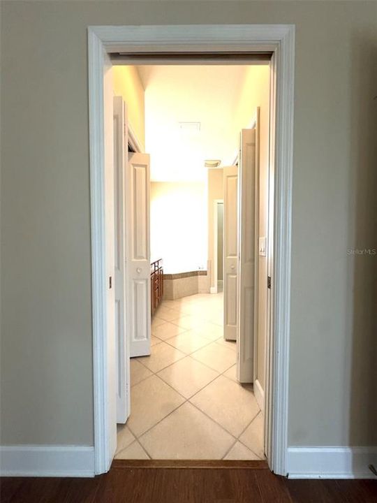 Под контрактом: $2,950 (3 спален, 2 ванн, 1712 Квадратных фут)