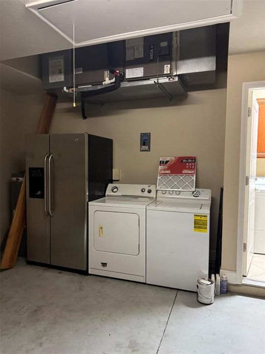 Под контрактом: $2,950 (3 спален, 2 ванн, 1712 Квадратных фут)