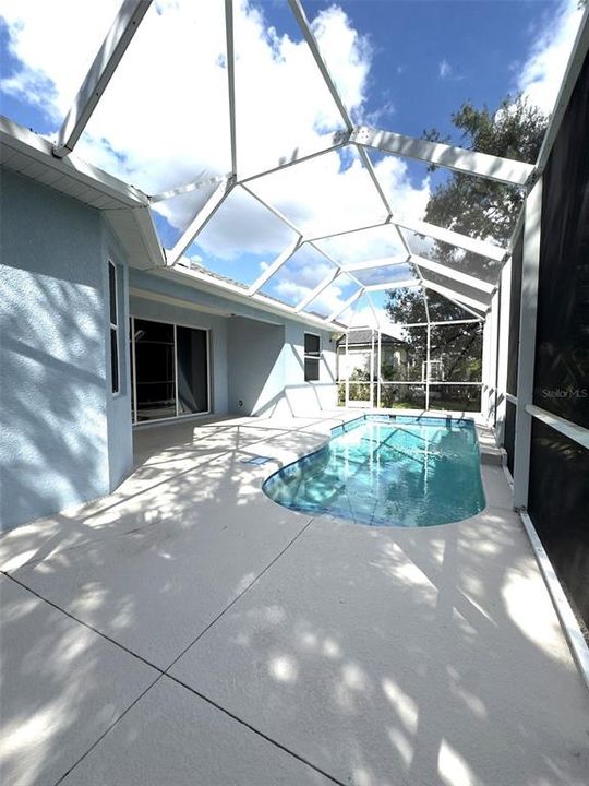 Под контрактом: $2,950 (3 спален, 2 ванн, 1712 Квадратных фут)