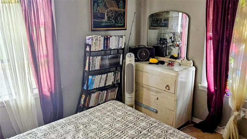 待售: $198,600 (3 贝兹, 1 浴室, 1336 平方英尺)