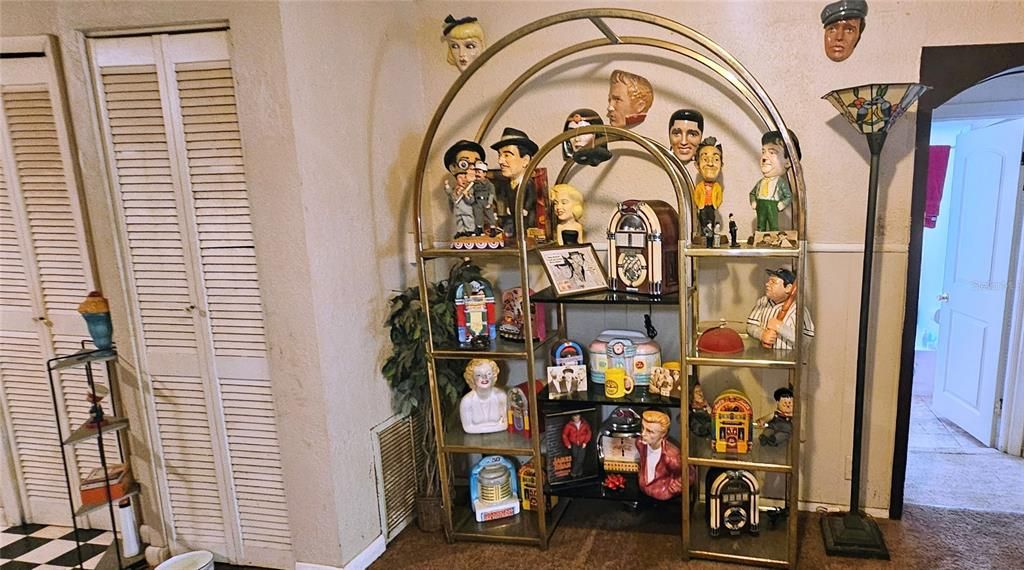 待售: $198,600 (3 贝兹, 1 浴室, 1336 平方英尺)