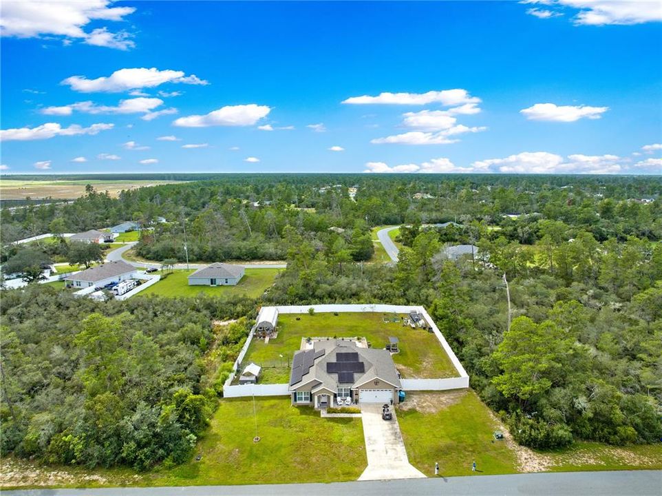 Activo con contrato: $383,000 (3 camas, 2 baños, 1936 Pies cuadrados)